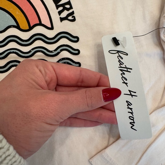 NWT feather 4 arrow Gril’s Long Sleeve Printed Tee Shirt - Picture 3 of 5